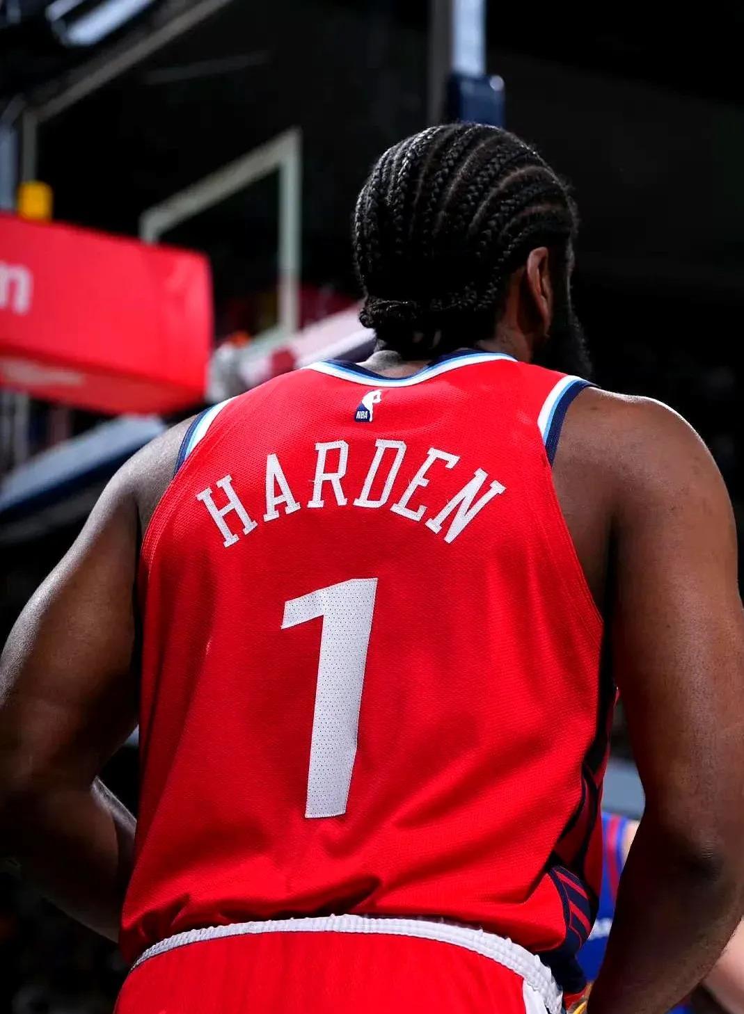 开云体育移动端-关于今夜NBA常规赛焦点战，费耶诺德篮板制胜，媒体盛赞，球探报告显示潜力的信息